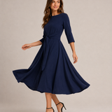 Roza – sukienka midi o eleganckim kroju